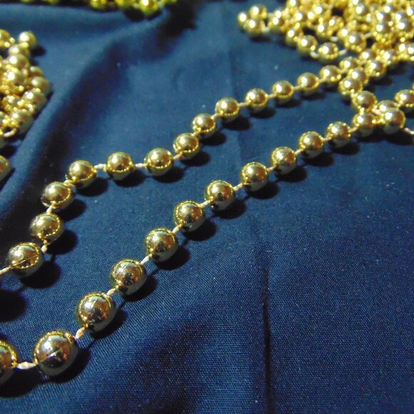 Gold bead Garland, 2 strands, Each strand 220 inches, Shiny, Excellent Condition - Picture 3 of 4